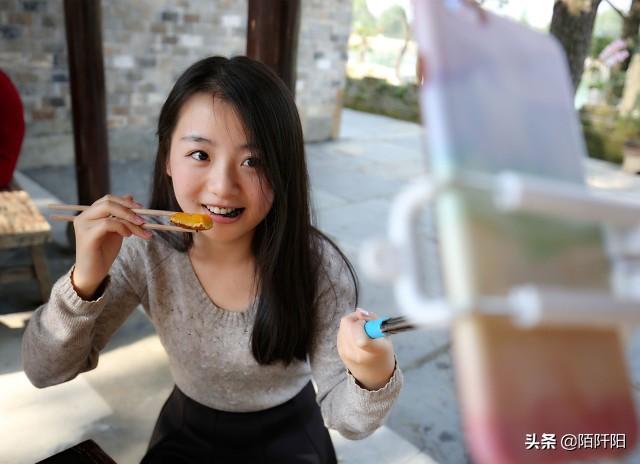 又是疫情，在家做什么可以月入十万？