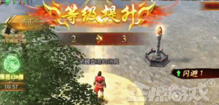 游戏《蓝月传奇》玩家被其他人抢走装备，居然还又上当被骗，对此你怎么看？