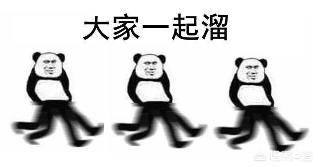 游戏《蓝月传奇》玩家被其他人抢走装备，居然还又上当被骗，对此你怎么看？