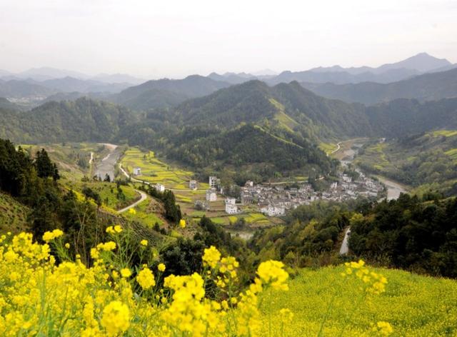 农村人不出去打工在家玩游戏咋办？