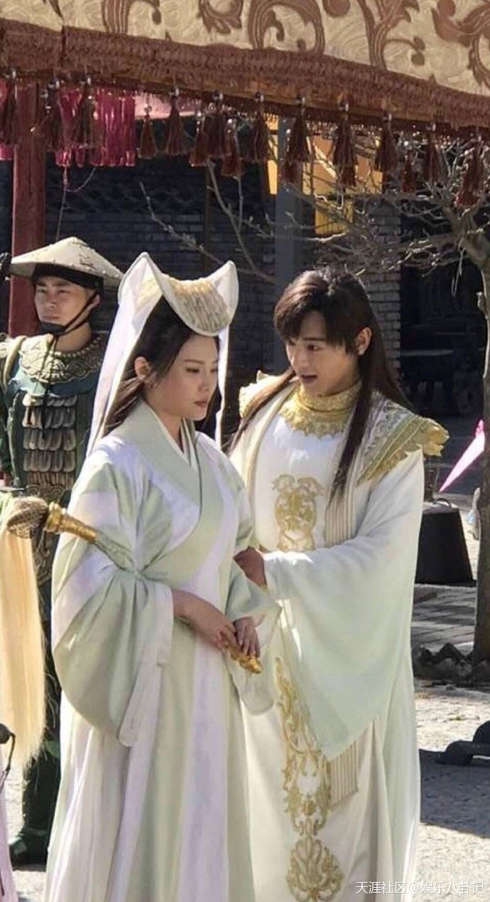 新版《天龙八部》路透，段誉造型曝光，与林志颖陈浩民比怎么样