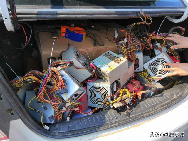 游戏工作室真的那么赚钱吗？一年买车买房？