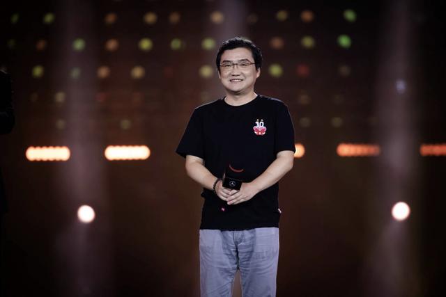 对话《英雄联盟》中国总负责人：电竞究竟赚不赚钱？