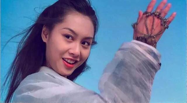 为何朱茵在《大话西游》里面惊为天人，其它时候感觉不是特别漂亮？