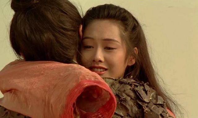 为何朱茵在《大话西游》里面惊为天人，其它时候感觉不是特别漂亮？