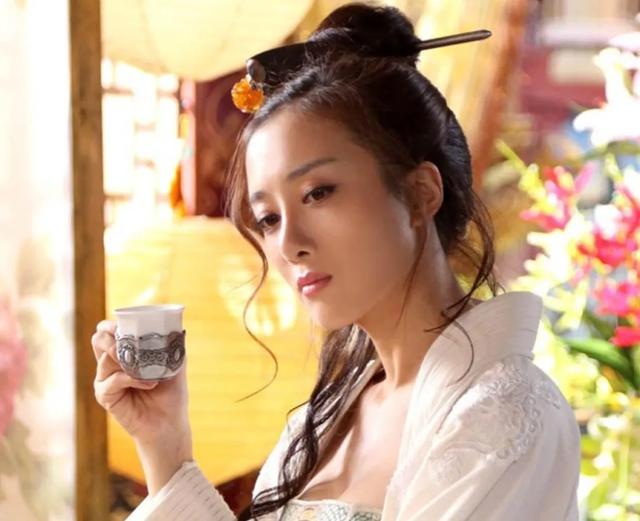 萧十一郎有什么来历，他的师父是谁？